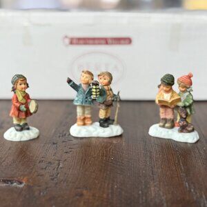 Hawthorne Village - Christmas Village - 3 Figurines